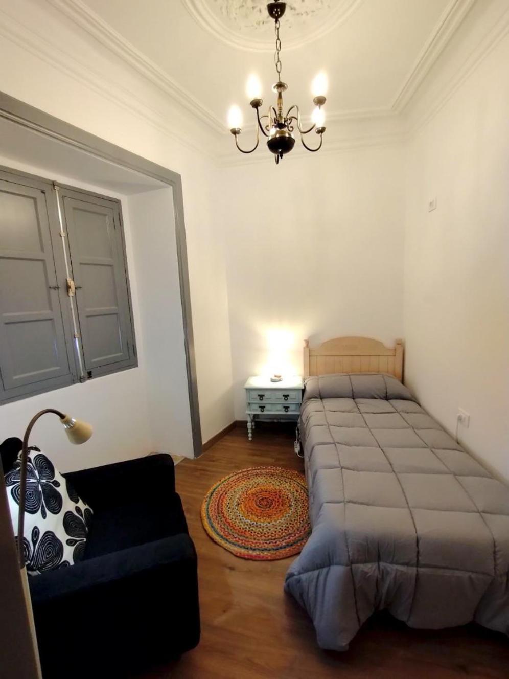 Piso Centrico De Tres Dormitorios Reformado Del S XIX Vigo Exterior foto