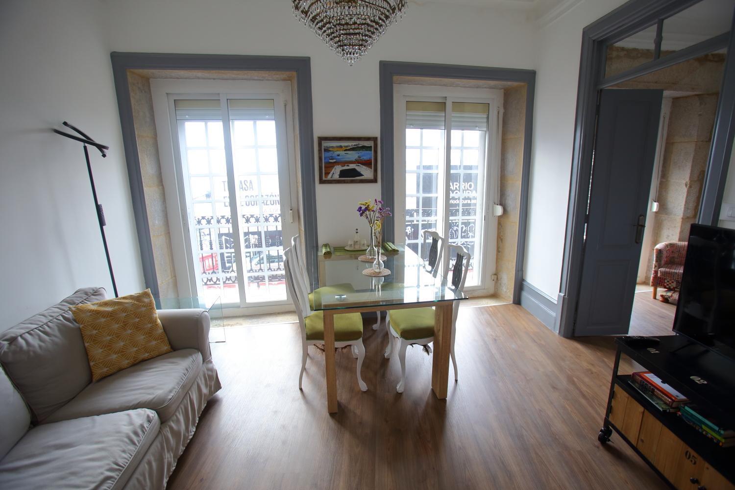Piso Centrico De Tres Dormitorios Reformado Del S XIX Vigo Exterior foto
