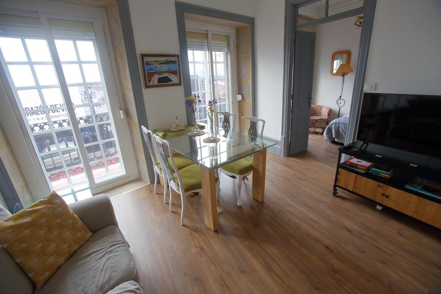 Piso Centrico De Tres Dormitorios Reformado Del S XIX Vigo Exterior foto